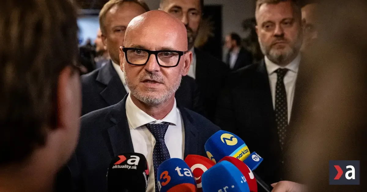 Gröhlingove slová o dôchodkoch pobúrili koalíciu. Hrozí sociálny masaker?