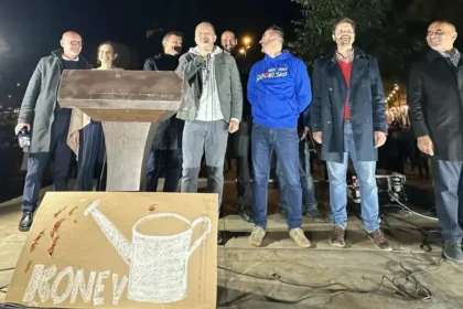 Hlina o spájaní opozície: Je dobré spolupracovať, aj sa ovoňať