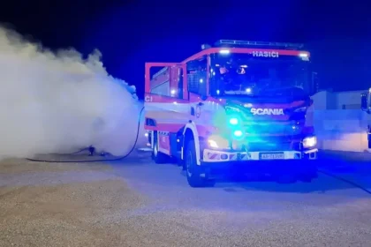 Hlohovec: Požiar ťahača spôsobil škodu za 25-tisíc eur, príčina nie je známa