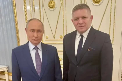 Indovia označujú Fica za proruského lídra