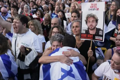 Izrael si pripomína obete útoku Hamasu z 7. októbra