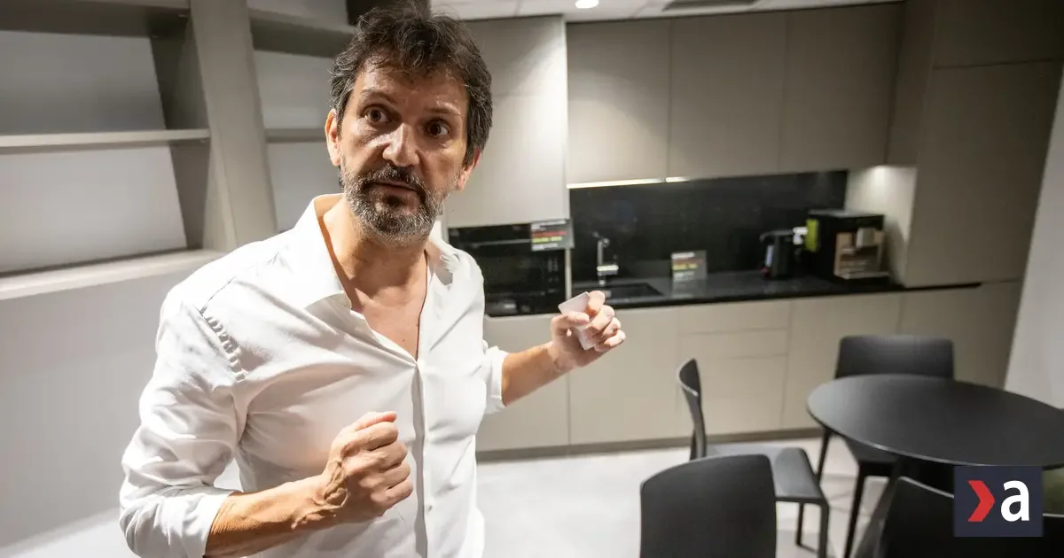 Kaliňák dáva tisíce eur do webu napojeného na Flašíkovú