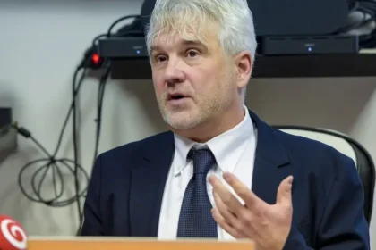 Komisár pre deti chce silnejšiu autoritu učiteľov a viac disciplíny