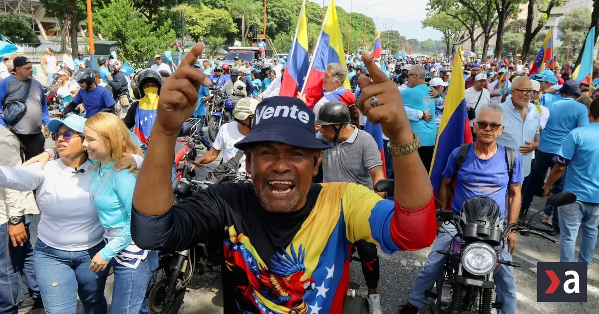 Machado sa vrátila do Venezuely, vyzýva na demokratickú premenu krajiny