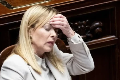 Meloniová testuje väčšinu vo volebnej reforme. Neúspech by viedol k predčasným voľbám.