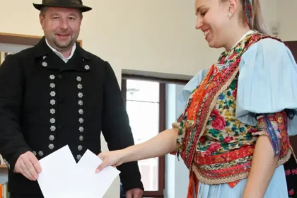 Od lodných kapitánov po ministrov: Kto sa uchádza o hlasy v spojených voľbách