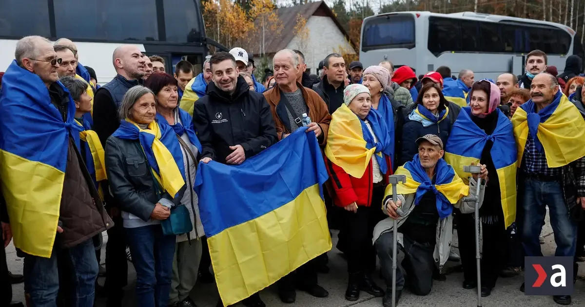 Olešky: Evakuovaní obyvatelia sa po mesiacoch vrátili domov cez Bielorusko a Rusko
