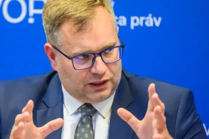 Ombudsman navrhuje zmenu pravidiel dávok