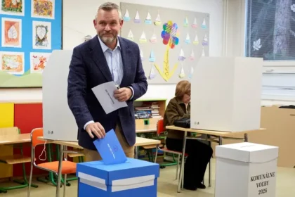 Pellegrini verí, že vysoká účasť dodá výsledkom volieb väčšiu legitimitu