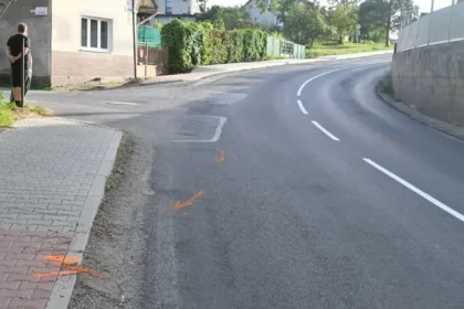Polícia v Prievidzi hľadá svedkov nehody v Čereňanoch, vodič zrazil cyklistu a ušiel