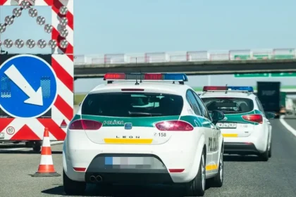 Polícia varuje pred obmedzeniami na D2 a D4