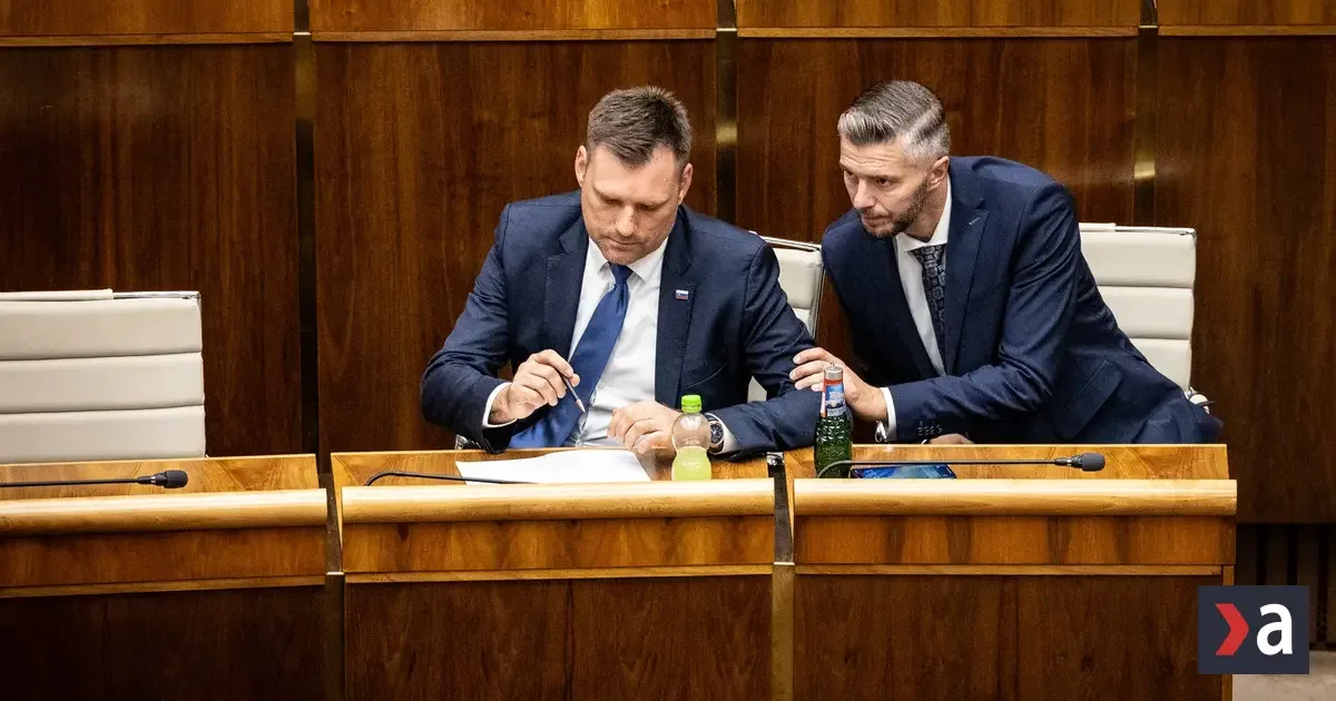 Poslanec Slyško odmieta potvrdiť lojalitu Hlasu, s Tarabom chystá spoločné vyhlásenie