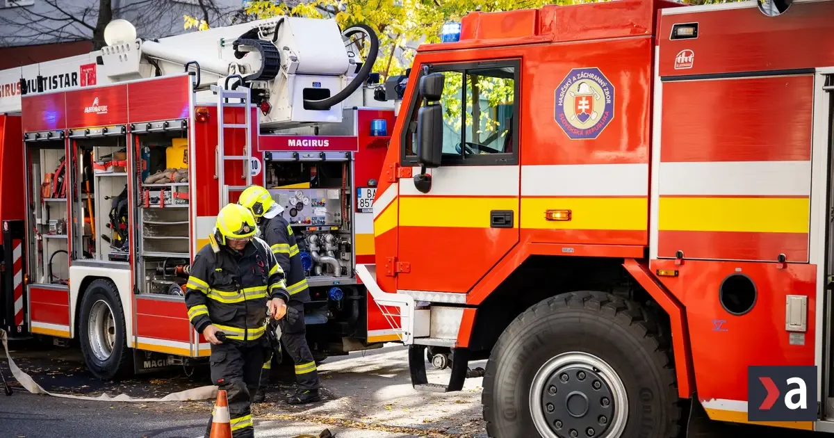 Požiar domu spôsobil škodu 300-tisíc eur, rodina vyviazla bez zranení