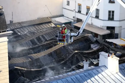Požiar zničil najstaršiu parížsku halu, mesto stratilo obľúbenú atrakciu