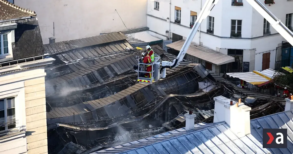 Požiar zničil najstaršiu parížsku halu, mesto stratilo obľúbenú atrakciu