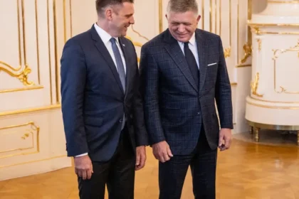 Predčasné voľby rozhodne hŕstka poslancov. Zmení Tarabov príchod situáciu?