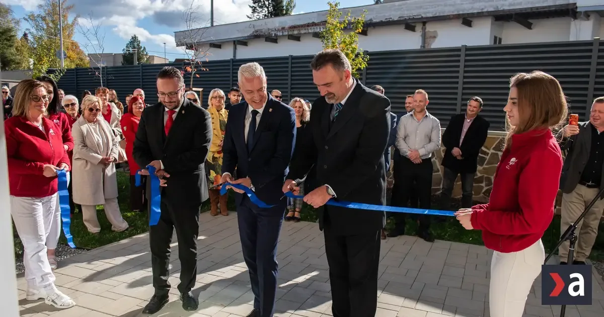 Primátor Ján Ferenčák obchádza poslancov, búral a staval bez súhlasu