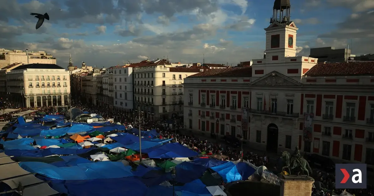 Protesty v Madride a viac ako 50 španielskych mestách pre drahé bývanie a politické spory