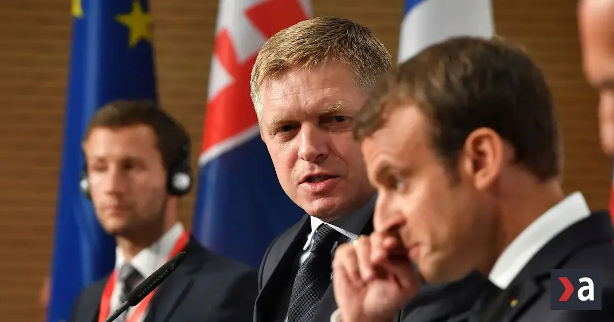 Robertovi Ficovi zrejme všetko zničí Emmanuel Macron alebo Donald Trump