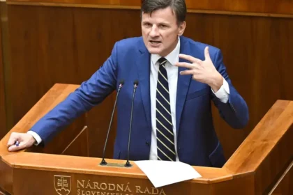 SaS vyzýva SNS, aby na čelo envirorezortu nenominovala Filipa Kuffu