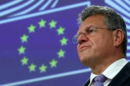Šefčovič: EÚ a Čína sa pred rozhovormi v Pekingu stále nezhodli