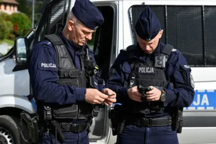 Štyroch mužov ukrytých v kamióne zadržali pri poľsko-slovenskej hranici