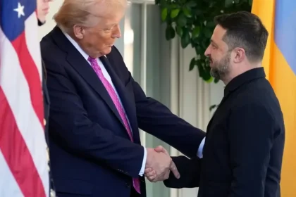 Trump odmieta pritvrdiť voči Rusku. Zelenského obvinil, že nechce koniec vojny