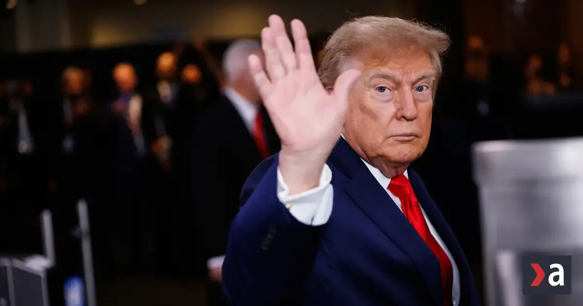 Trump žiada zatvorenie hraníc a útočí na migráciu po protestoch vo Francúzsku