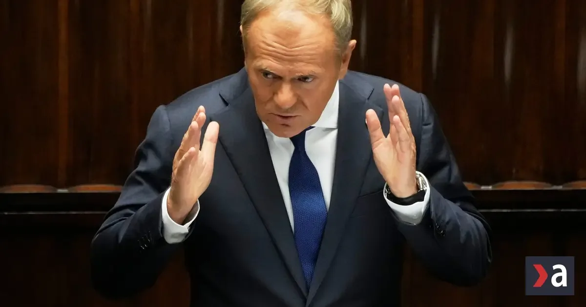 Tusk kritizuje ukrajinské oslavy UPA, Poľsko vraj stoplo rokovania o pomoci