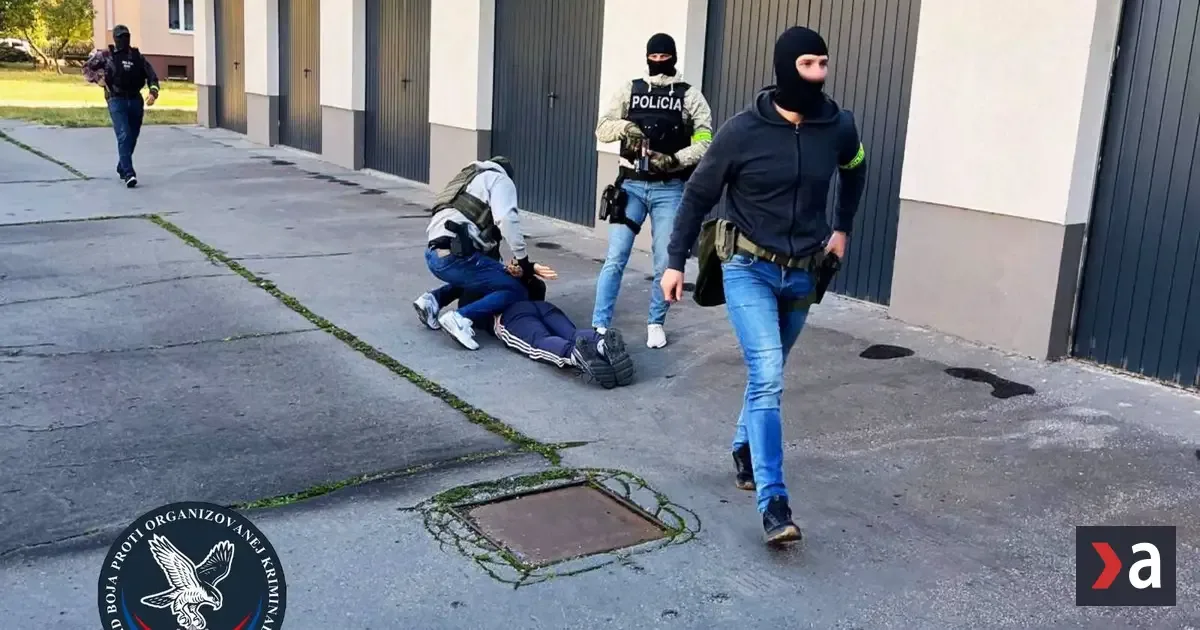 ÚBOK zadržal ďalšieho podozrivého v rámci akcie Pešiak, prípad odhalil nelegálnu migráciu