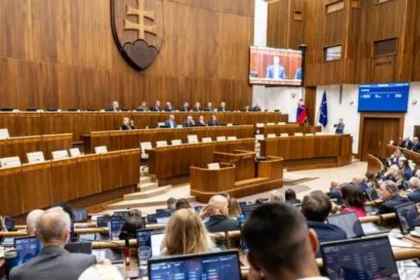 Vláda mení pravidlá rozpočtového provizória: Politológ vidí snahu obísť poslancov