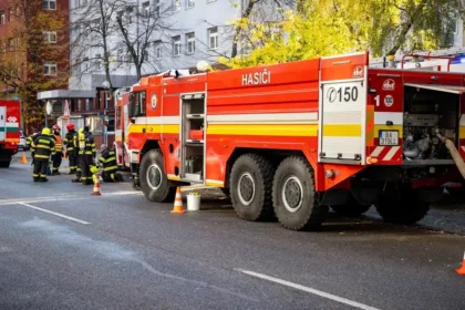 Vo Svidníku horel balkón bytového domu, škoda dosiahla približne 10-tisíc eur