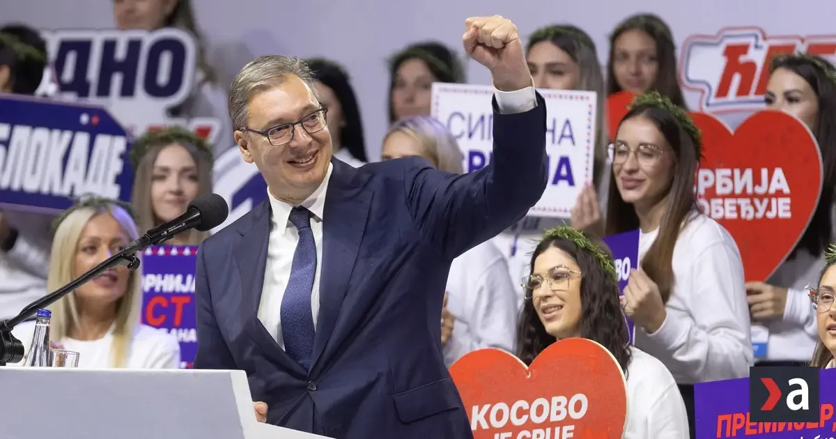 Vučić chce byť do dvoch rokov späť pri moci