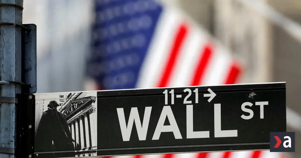 Wall Street bankári si už napĺňajú vrecká gigantickými bonusmi